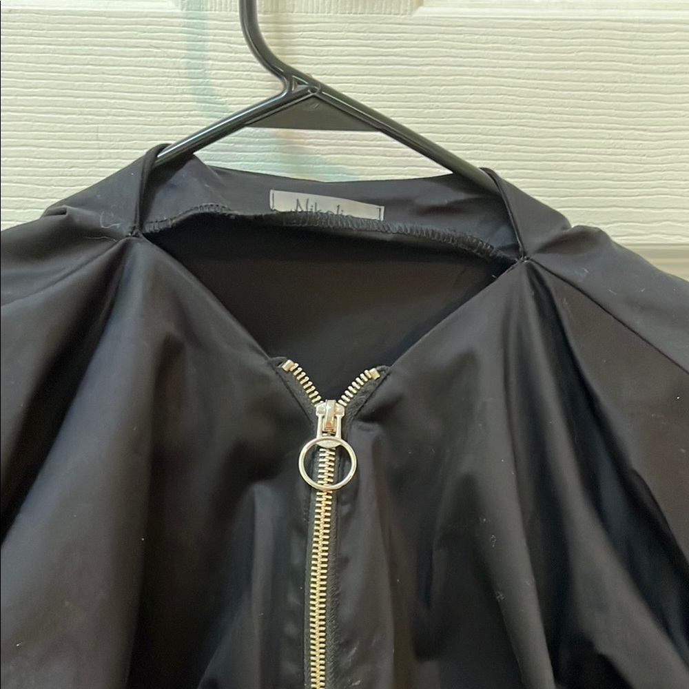 Nikolia Black Puff Sleeve Zip-Up Top - Picture 6 of 8
